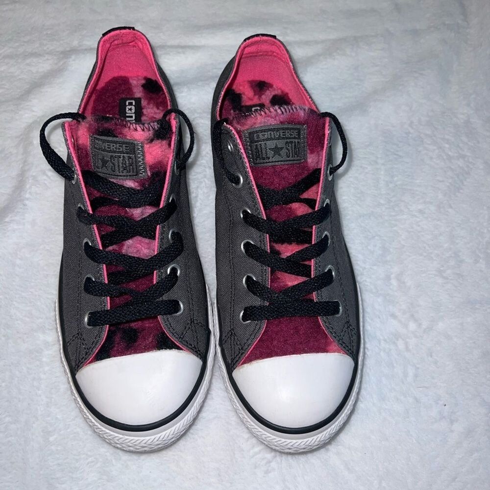 Converse All Star Gray and Pink Sneakers Women's 8.5 EUC
